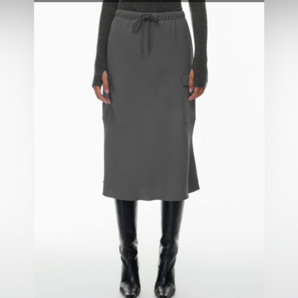Aritzia Wilfred Muse Cargo Skirt